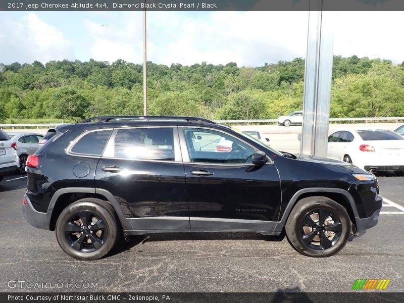 Diamond Black Crystal Pearl / Black 2017 Jeep Cherokee Altitude 4x4