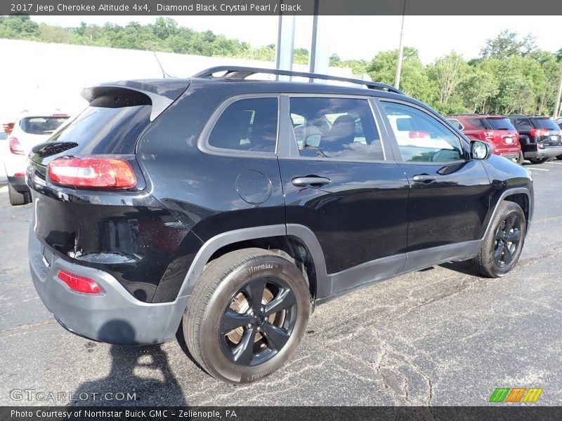 Diamond Black Crystal Pearl / Black 2017 Jeep Cherokee Altitude 4x4