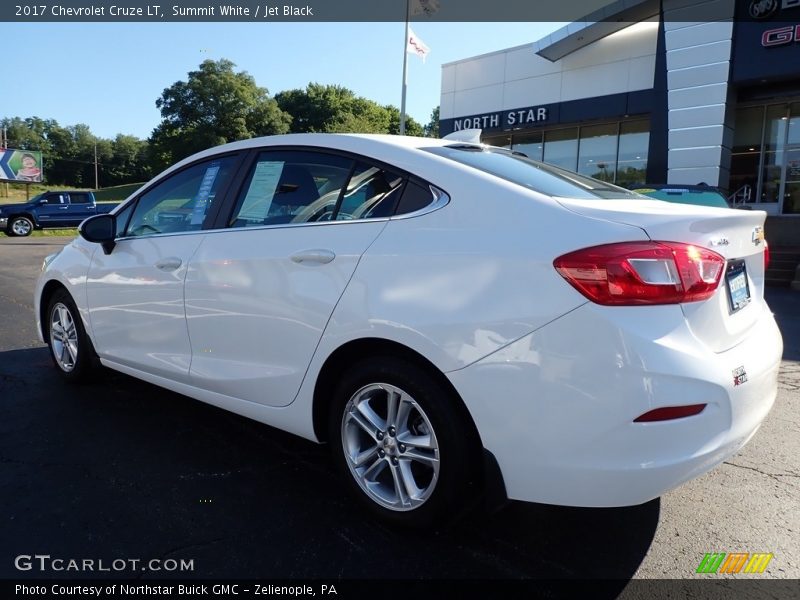 Summit White / Jet Black 2017 Chevrolet Cruze LT