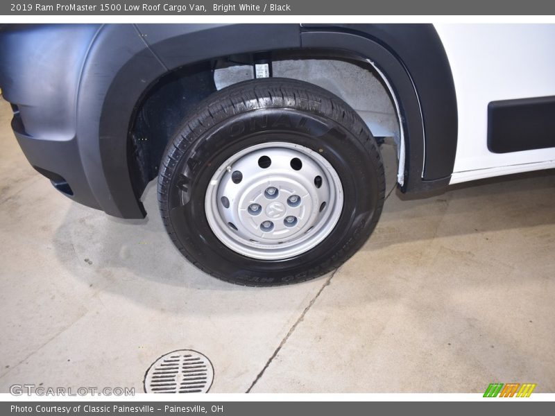 Bright White / Black 2019 Ram ProMaster 1500 Low Roof Cargo Van