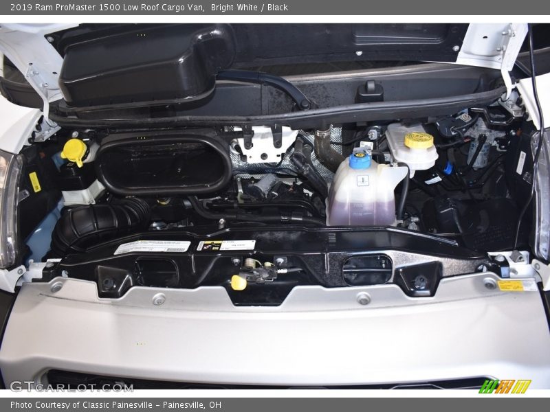 Bright White / Black 2019 Ram ProMaster 1500 Low Roof Cargo Van