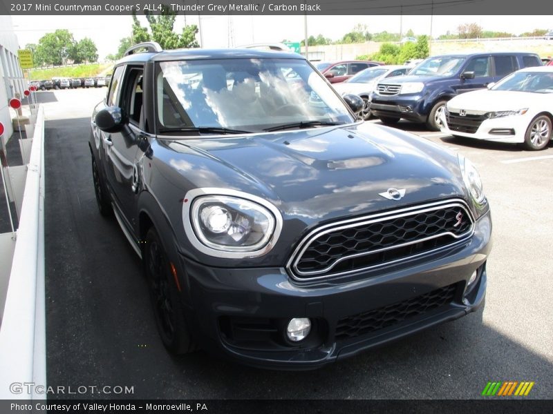 Thunder Grey Metallic / Carbon Black 2017 Mini Countryman Cooper S ALL4