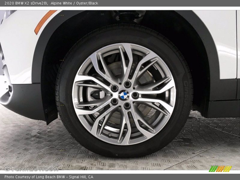 Alpine White / Oyster/Black 2020 BMW X2 sDrive28i