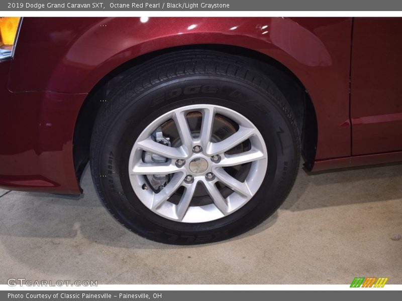 Octane Red Pearl / Black/Light Graystone 2019 Dodge Grand Caravan SXT