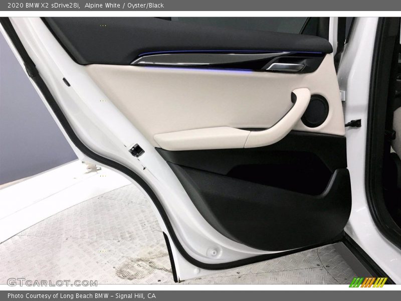Alpine White / Oyster/Black 2020 BMW X2 sDrive28i