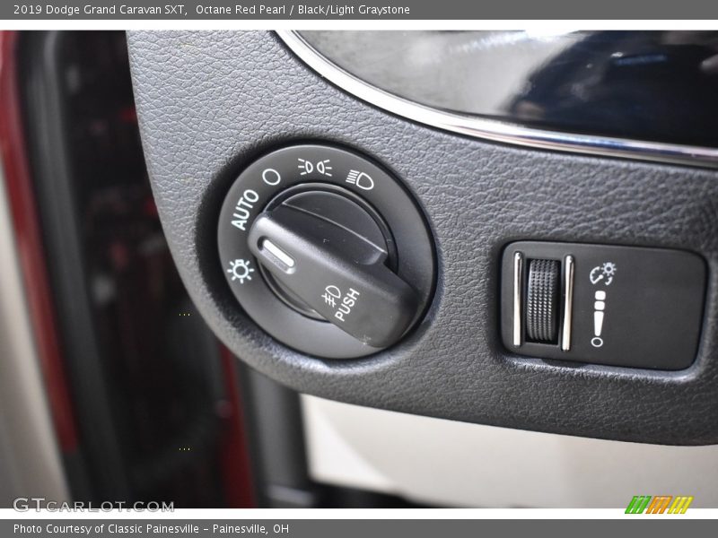 Octane Red Pearl / Black/Light Graystone 2019 Dodge Grand Caravan SXT