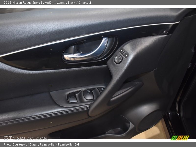 Magnetic Black / Charcoal 2018 Nissan Rogue Sport SL AWD