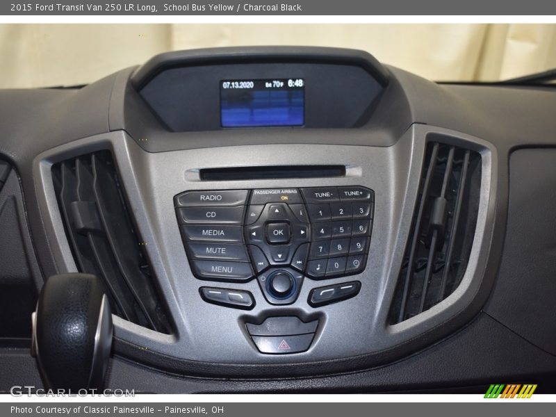 Controls of 2015 Transit Van 250 LR Long