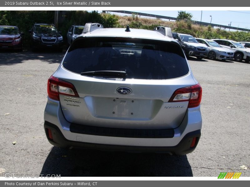 Ice Silver Metallic / Slate Black 2019 Subaru Outback 2.5i