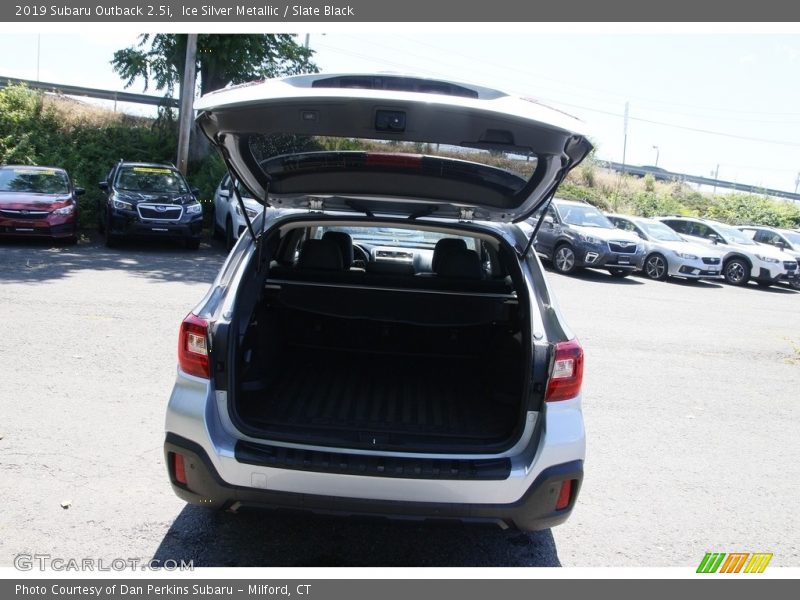 Ice Silver Metallic / Slate Black 2019 Subaru Outback 2.5i