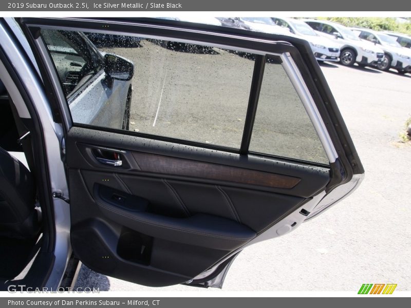 Ice Silver Metallic / Slate Black 2019 Subaru Outback 2.5i