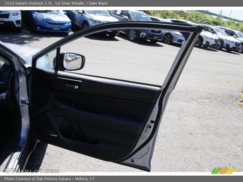 Ice Silver Metallic / Slate Black 2019 Subaru Outback 2.5i