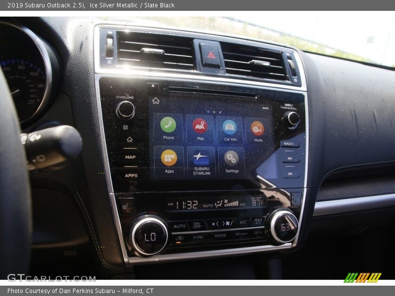 Ice Silver Metallic / Slate Black 2019 Subaru Outback 2.5i