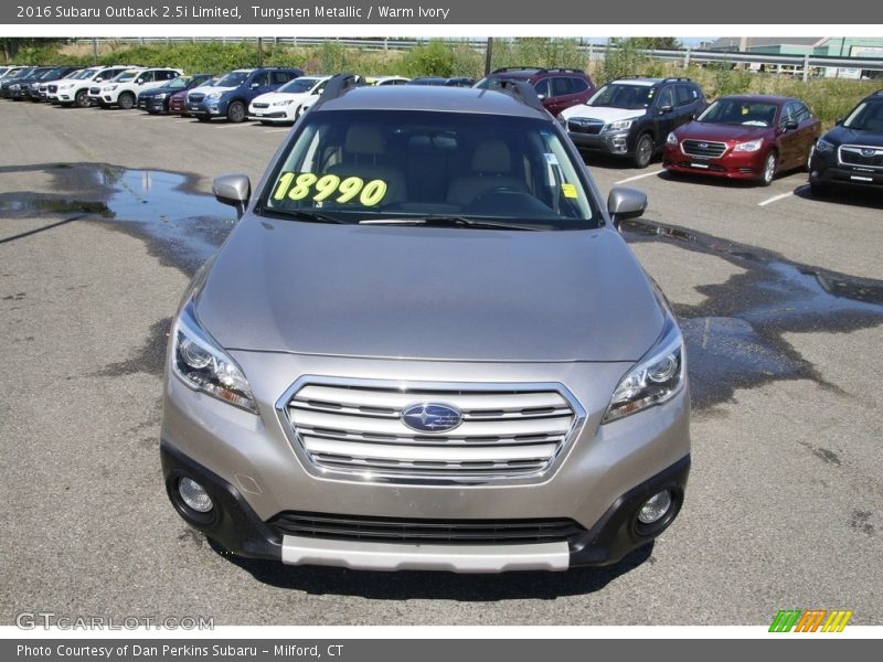Tungsten Metallic / Warm Ivory 2016 Subaru Outback 2.5i Limited