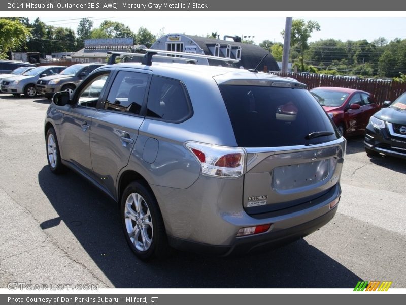 Mercury Gray Metallic / Black 2014 Mitsubishi Outlander SE S-AWC