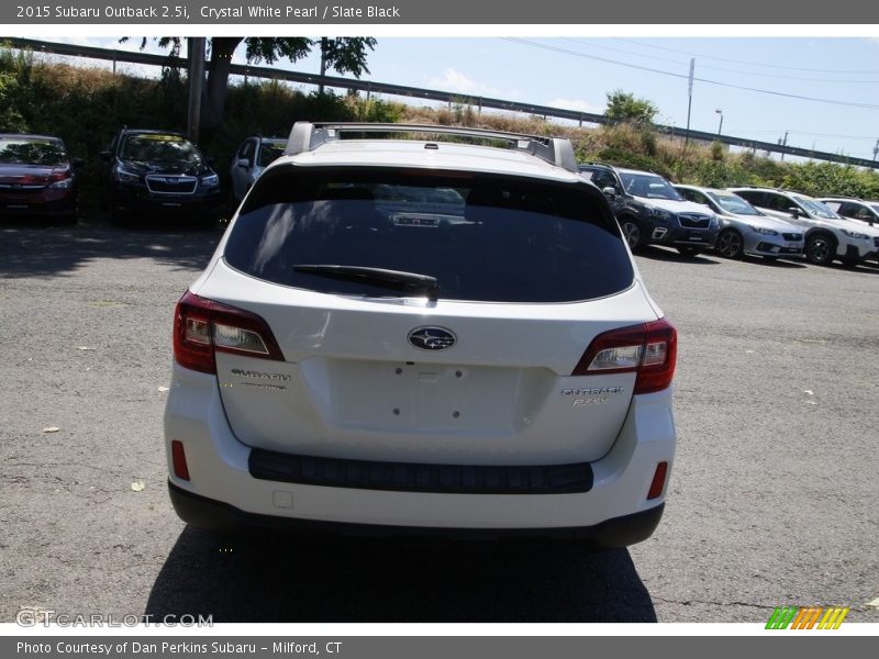 Crystal White Pearl / Slate Black 2015 Subaru Outback 2.5i
