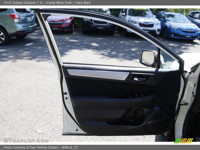 Crystal White Pearl / Slate Black 2015 Subaru Outback 2.5i