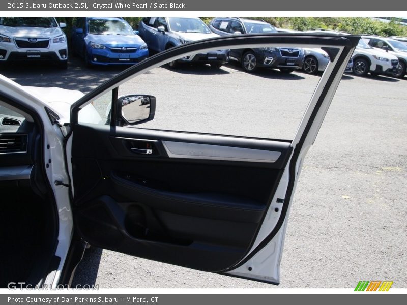 Crystal White Pearl / Slate Black 2015 Subaru Outback 2.5i