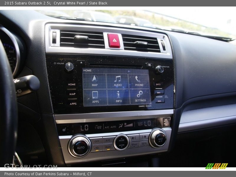 Crystal White Pearl / Slate Black 2015 Subaru Outback 2.5i