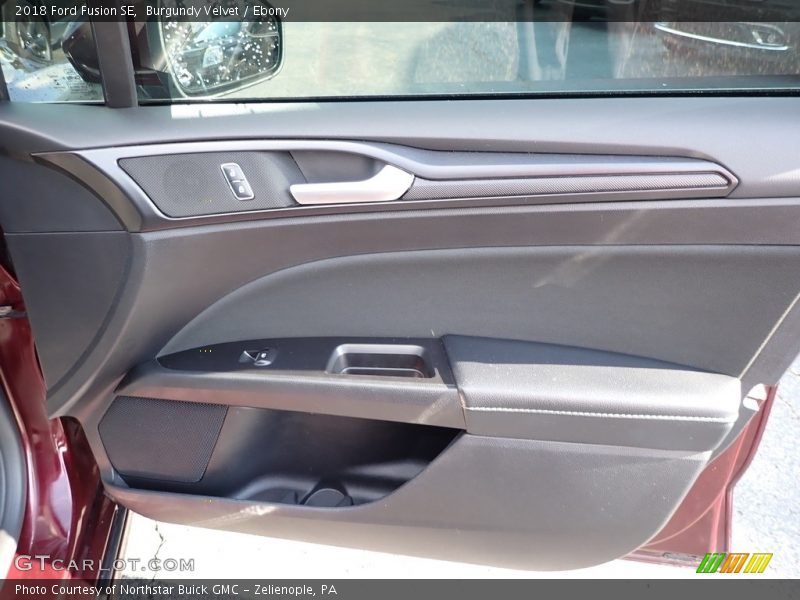 Burgundy Velvet / Ebony 2018 Ford Fusion SE