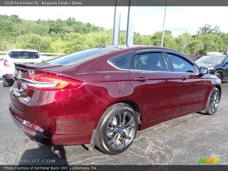 Burgundy Velvet / Ebony 2018 Ford Fusion SE