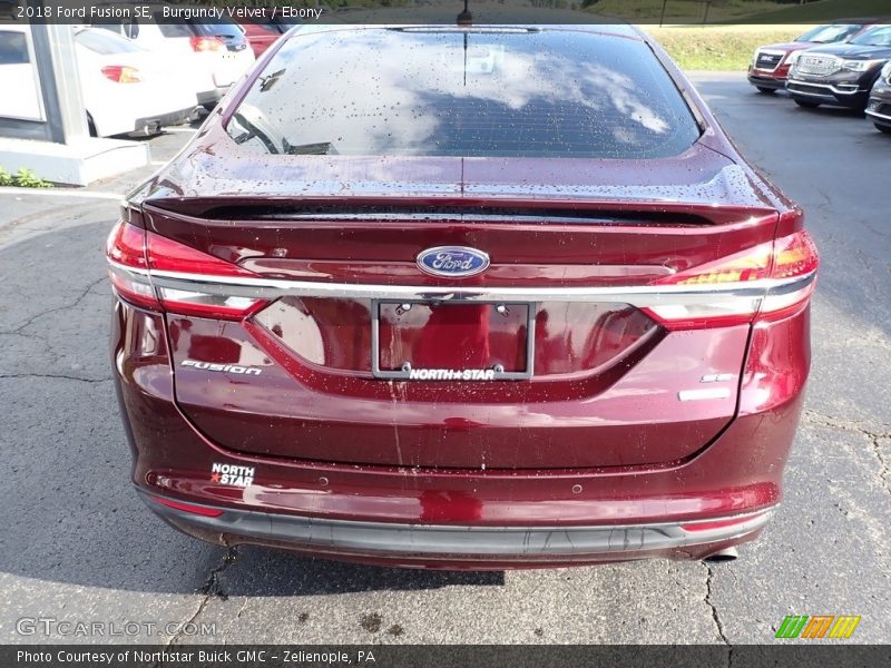 Burgundy Velvet / Ebony 2018 Ford Fusion SE