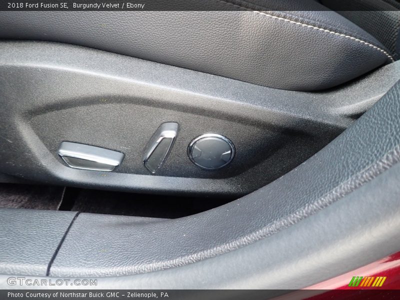Burgundy Velvet / Ebony 2018 Ford Fusion SE