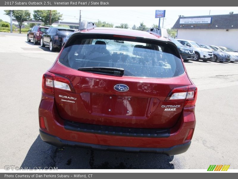 Venetian Red Pearl / Slate Black 2017 Subaru Outback 2.5i