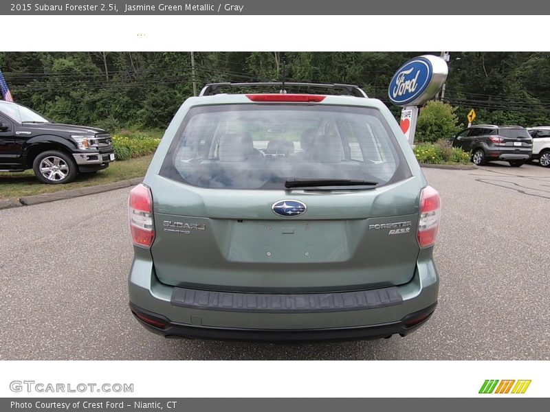 Jasmine Green Metallic / Gray 2015 Subaru Forester 2.5i