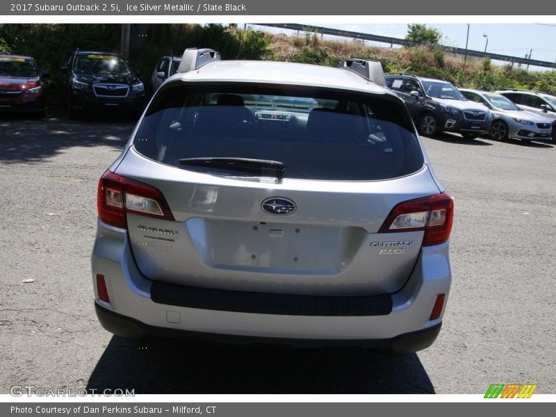 Ice Silver Metallic / Slate Black 2017 Subaru Outback 2.5i