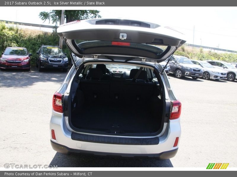 Ice Silver Metallic / Slate Black 2017 Subaru Outback 2.5i