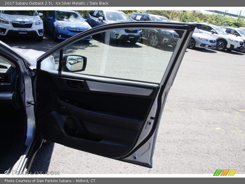 Ice Silver Metallic / Slate Black 2017 Subaru Outback 2.5i