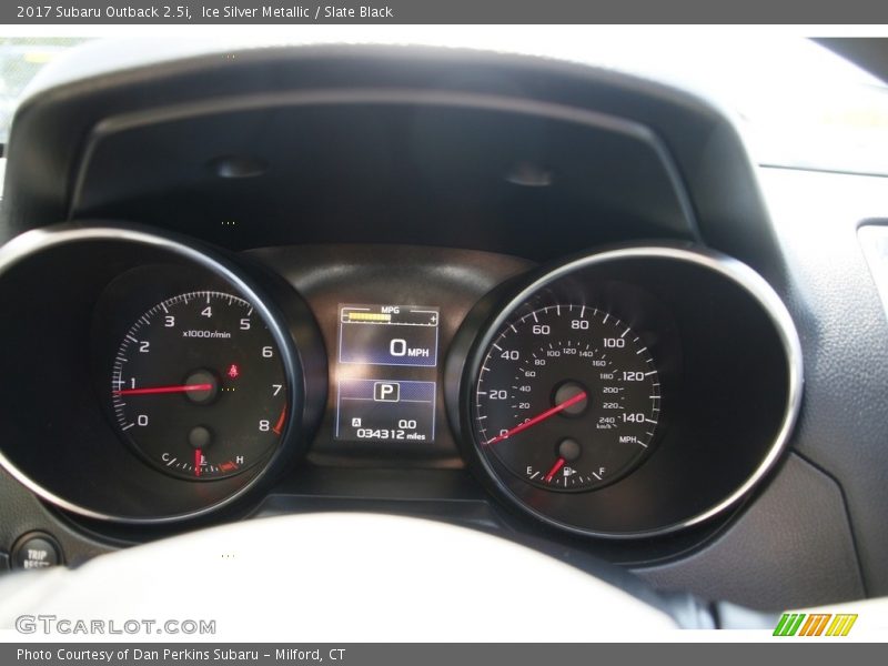 Ice Silver Metallic / Slate Black 2017 Subaru Outback 2.5i