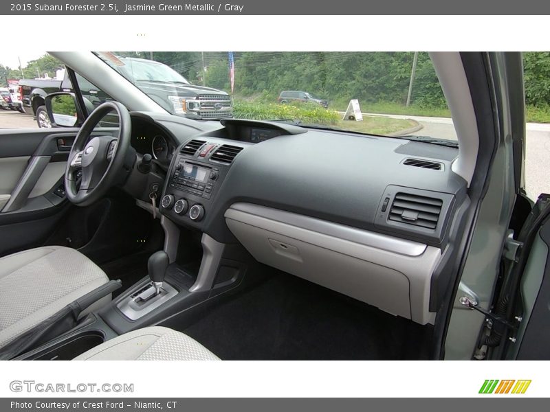 Jasmine Green Metallic / Gray 2015 Subaru Forester 2.5i
