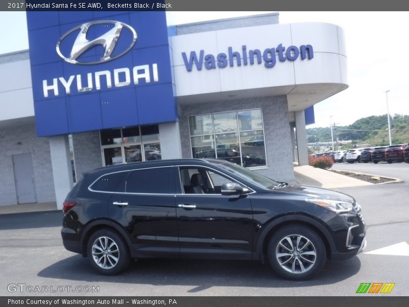 Becketts Black / Black 2017 Hyundai Santa Fe SE AWD