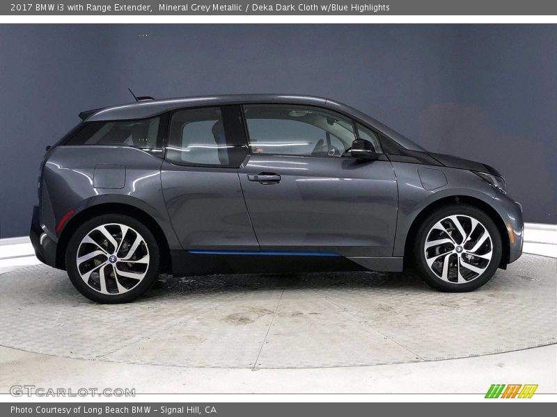 Mineral Grey Metallic / Deka Dark Cloth w/Blue Highlights 2017 BMW i3 with Range Extender