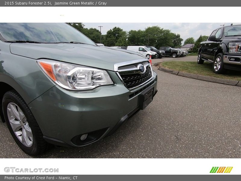 Jasmine Green Metallic / Gray 2015 Subaru Forester 2.5i