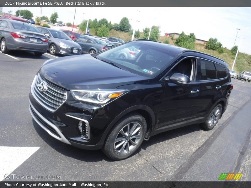 Becketts Black / Black 2017 Hyundai Santa Fe SE AWD