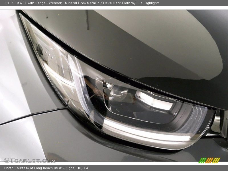 Mineral Grey Metallic / Deka Dark Cloth w/Blue Highlights 2017 BMW i3 with Range Extender