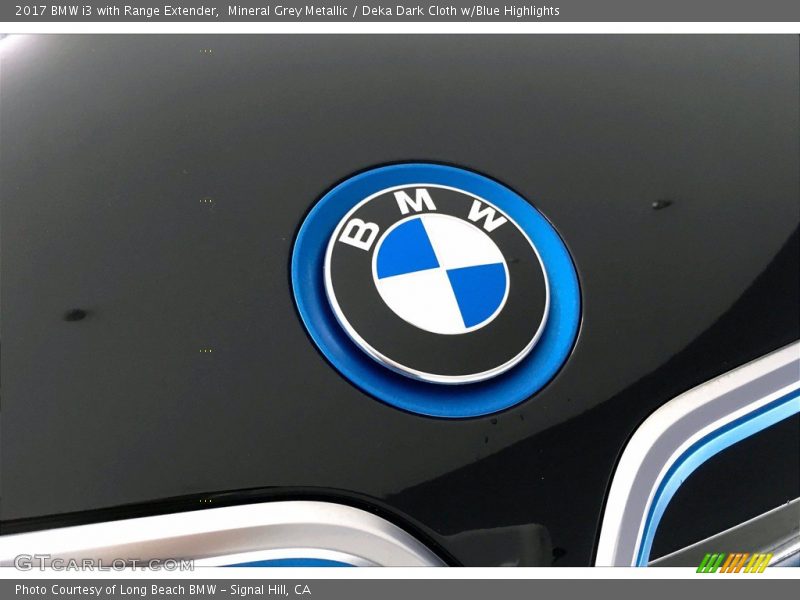 Mineral Grey Metallic / Deka Dark Cloth w/Blue Highlights 2017 BMW i3 with Range Extender