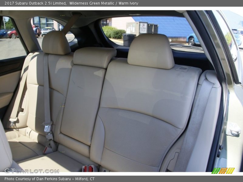 Wilderness Green Metallic / Warm Ivory 2017 Subaru Outback 2.5i Limited