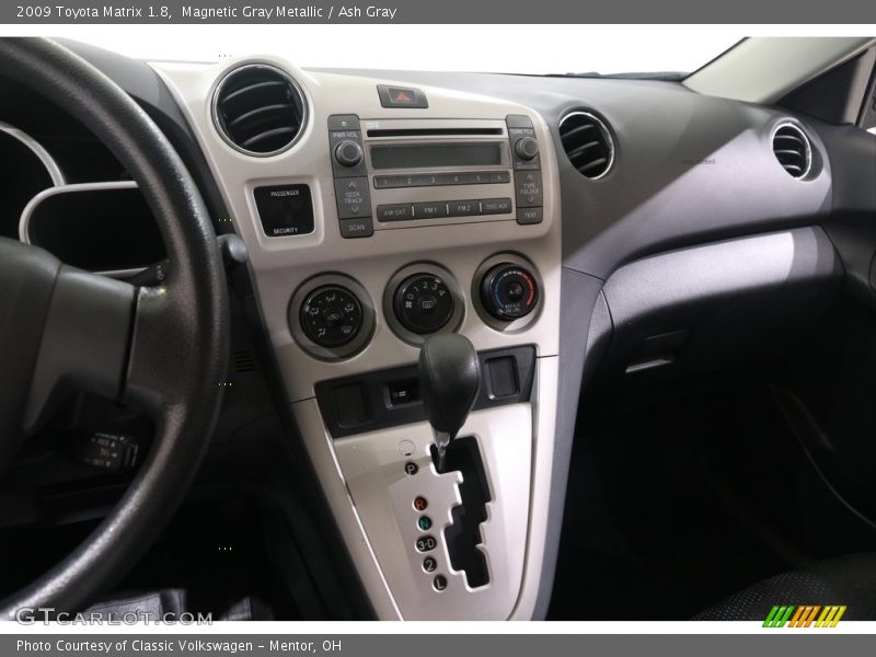 Magnetic Gray Metallic / Ash Gray 2009 Toyota Matrix 1.8