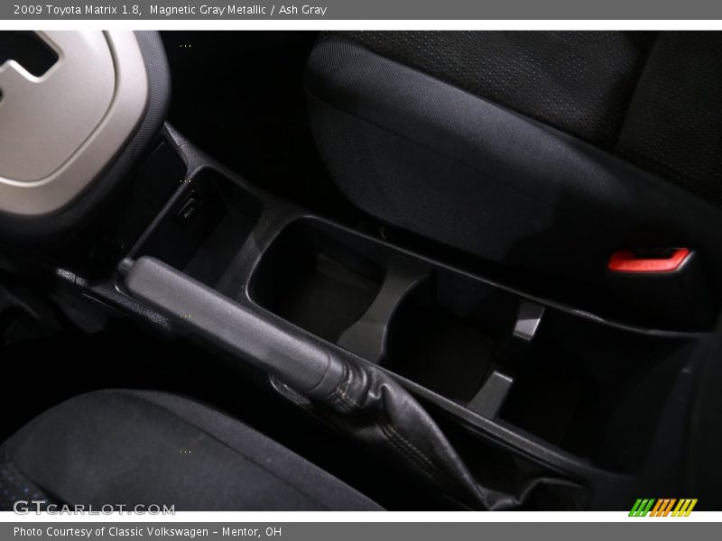 Magnetic Gray Metallic / Ash Gray 2009 Toyota Matrix 1.8