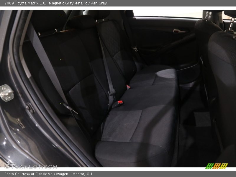 Magnetic Gray Metallic / Ash Gray 2009 Toyota Matrix 1.8