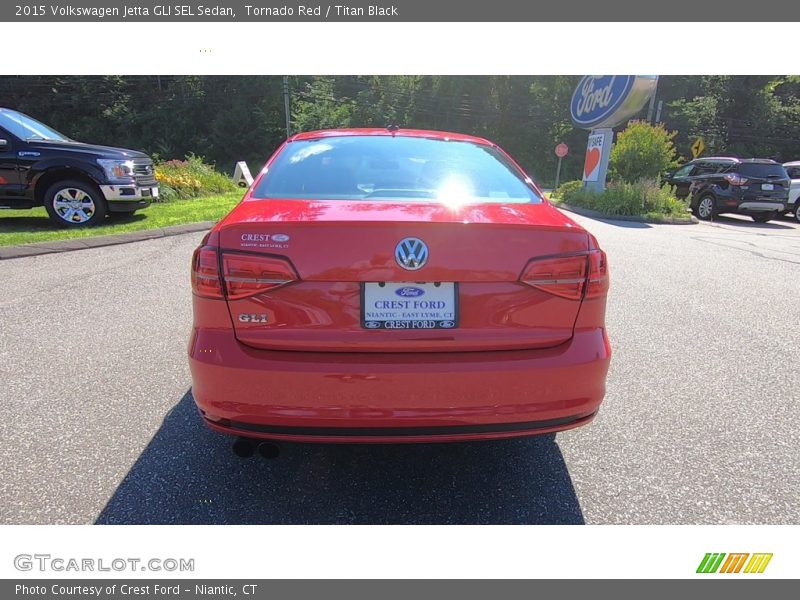Tornado Red / Titan Black 2015 Volkswagen Jetta GLI SEL Sedan