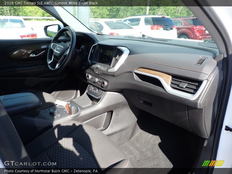 Summit White / ­Jet Black 2018 GMC Terrain SLE AWD