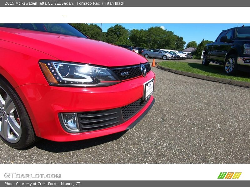 Tornado Red / Titan Black 2015 Volkswagen Jetta GLI SEL Sedan
