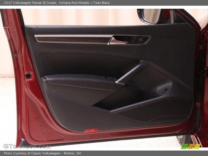 Fortana Red Metallic / Titan Black 2017 Volkswagen Passat SE Sedan