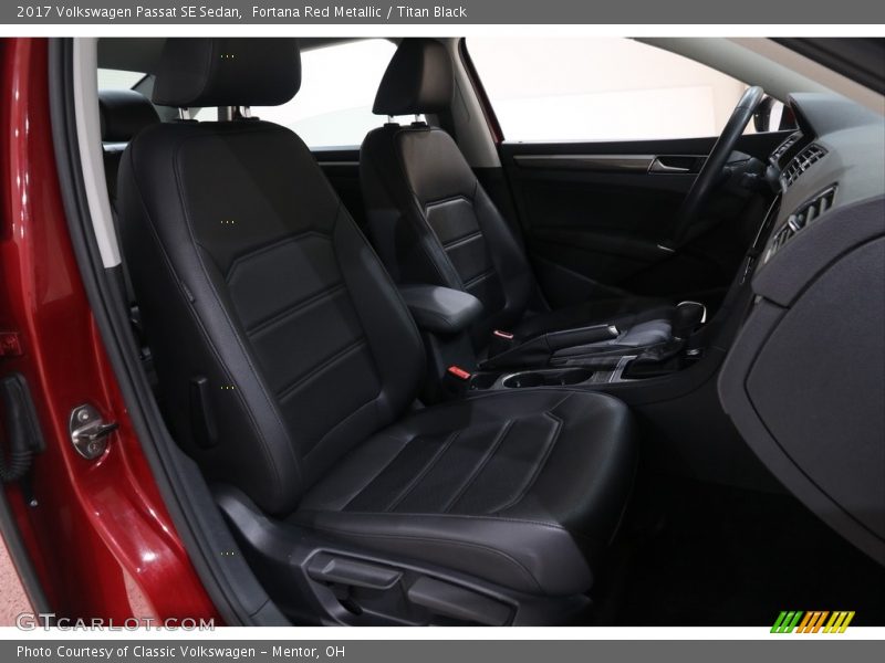 Fortana Red Metallic / Titan Black 2017 Volkswagen Passat SE Sedan