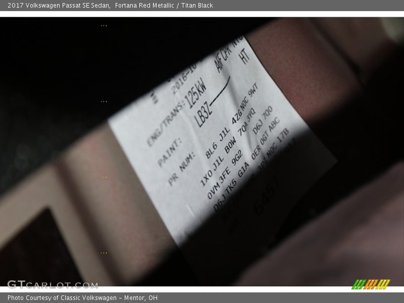 Fortana Red Metallic / Titan Black 2017 Volkswagen Passat SE Sedan